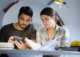 La barrera hipotecaria: cómo la discriminación sigue frenando la propiedad entre latinos
