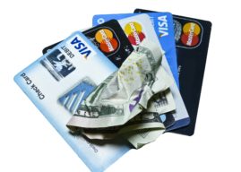 ¿Qué está pasando con la deuda de tarjetas de crédito en EE. UU.?