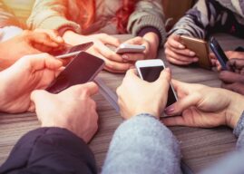 Recorte Su Factura De Teléfono A La Mitad Sin Salir De Su Casa